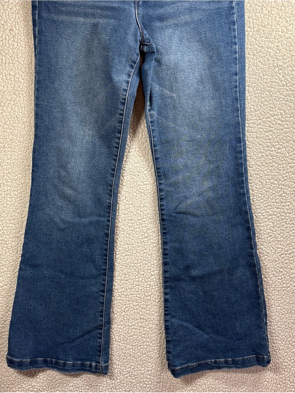 Sofia Jeans By Sofia Vergara Melisa Flare Women Size 8 Stretch Medium Wash Jeans - Picture 4 of 15